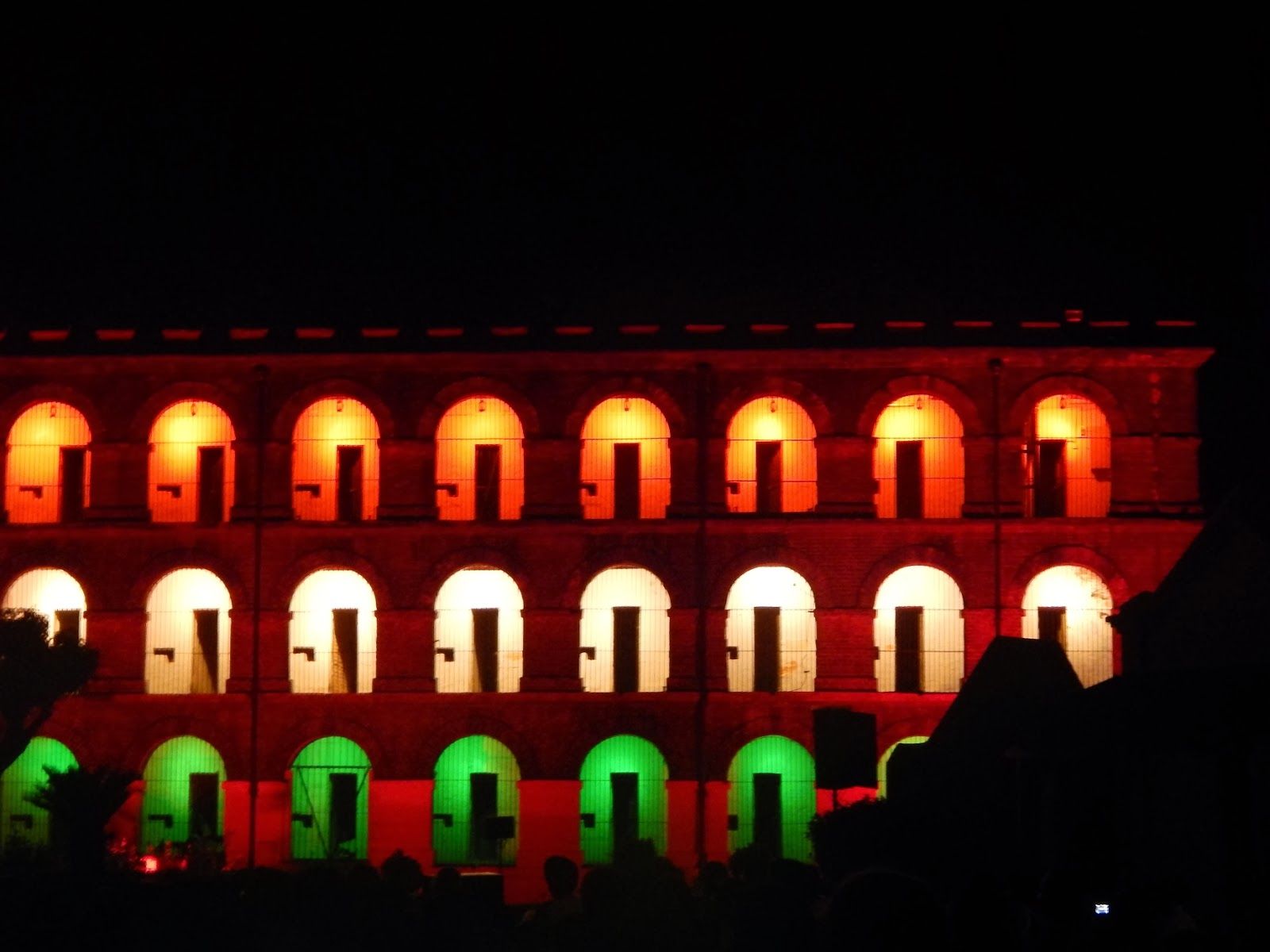 https://d3r8gwkgo0io6y.cloudfront.net/upload/Cellular jail followed by light& sound show.jpg